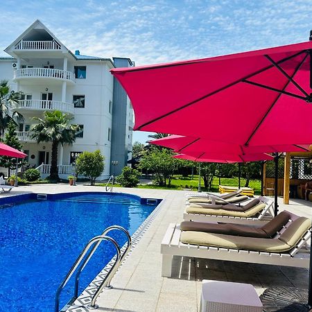 Claude Monet Beach Hotel Ureki Zewnętrze zdjęcie