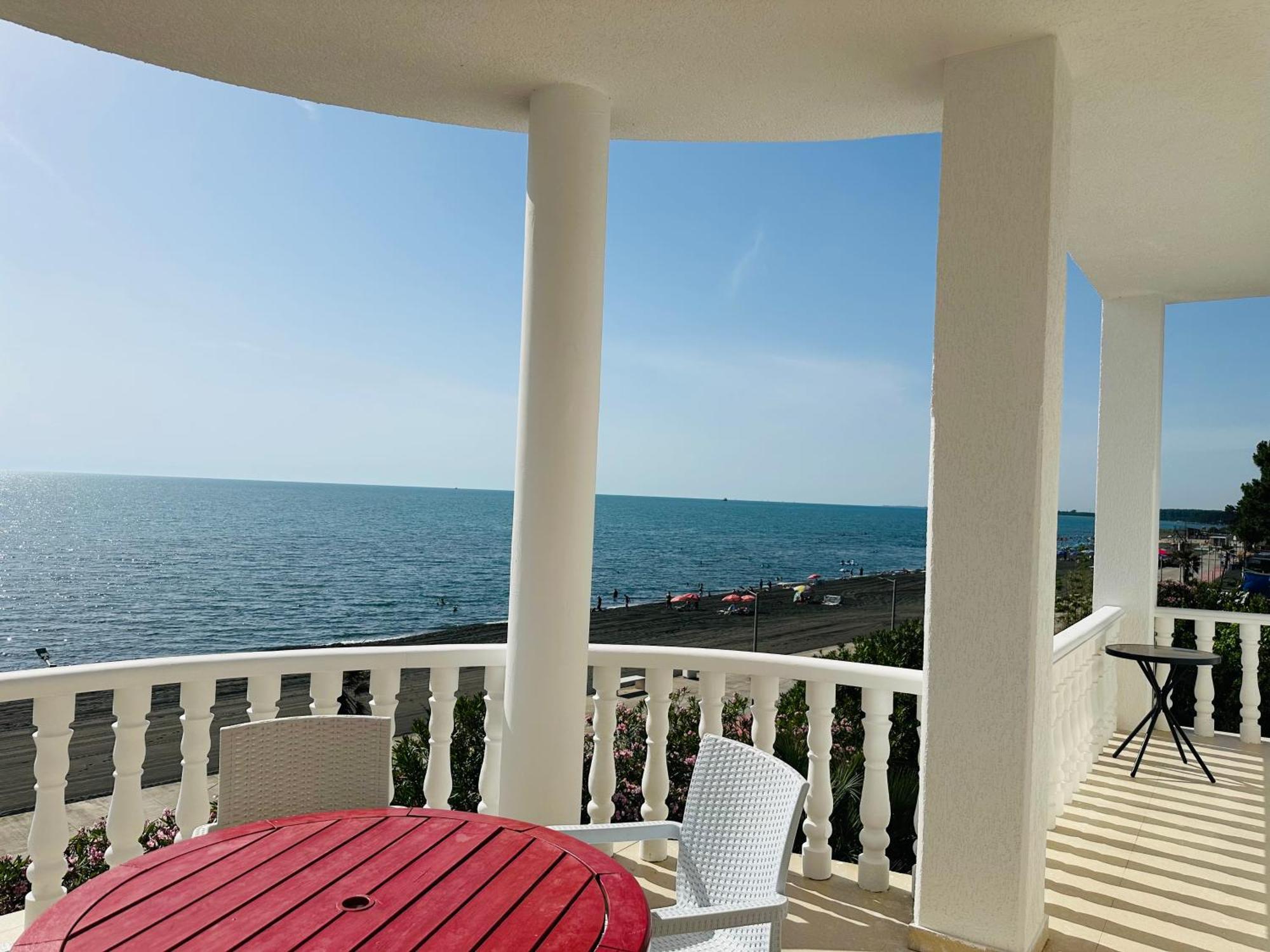 Claude Monet Beach Hotel Ureki Zewnętrze zdjęcie