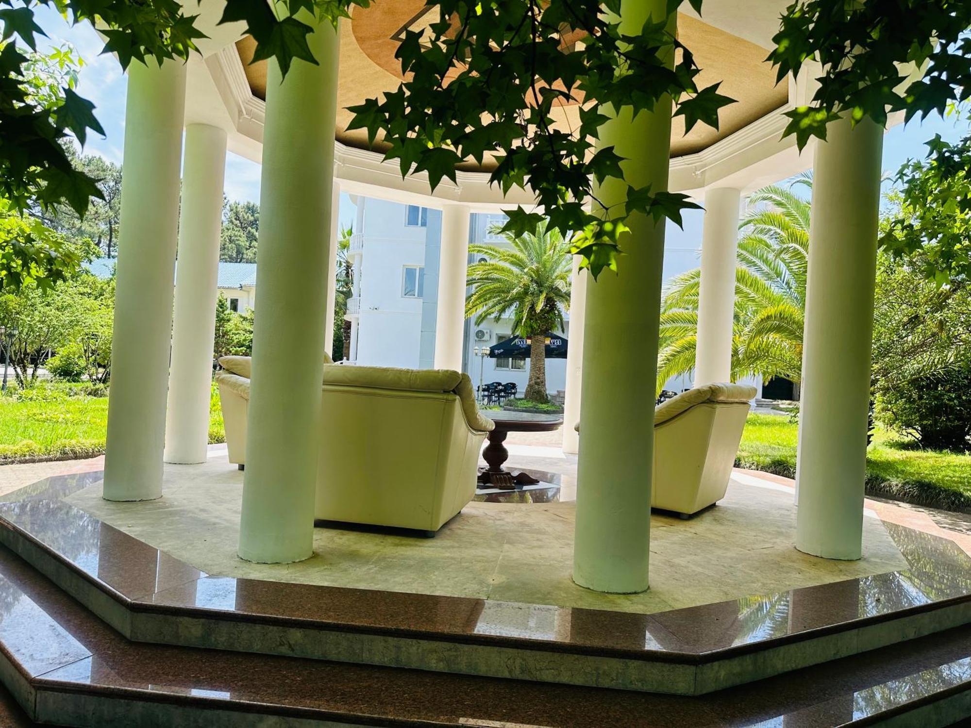 Claude Monet Beach Hotel Ureki Zewnętrze zdjęcie