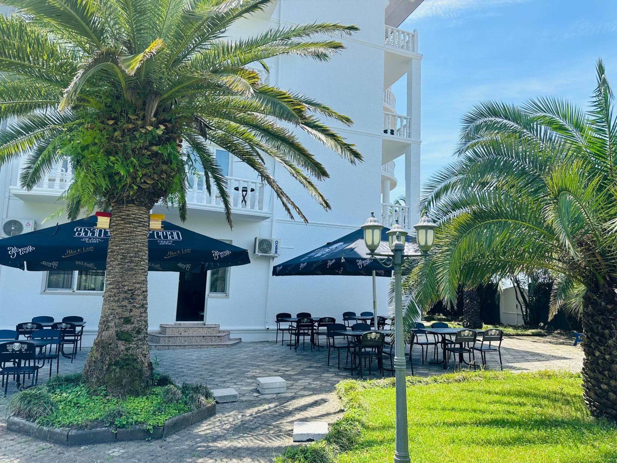 Claude Monet Beach Hotel Ureki Zewnętrze zdjęcie
