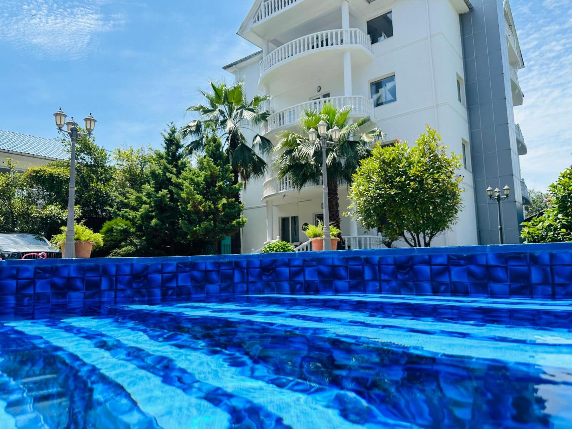 Claude Monet Beach Hotel Ureki Zewnętrze zdjęcie