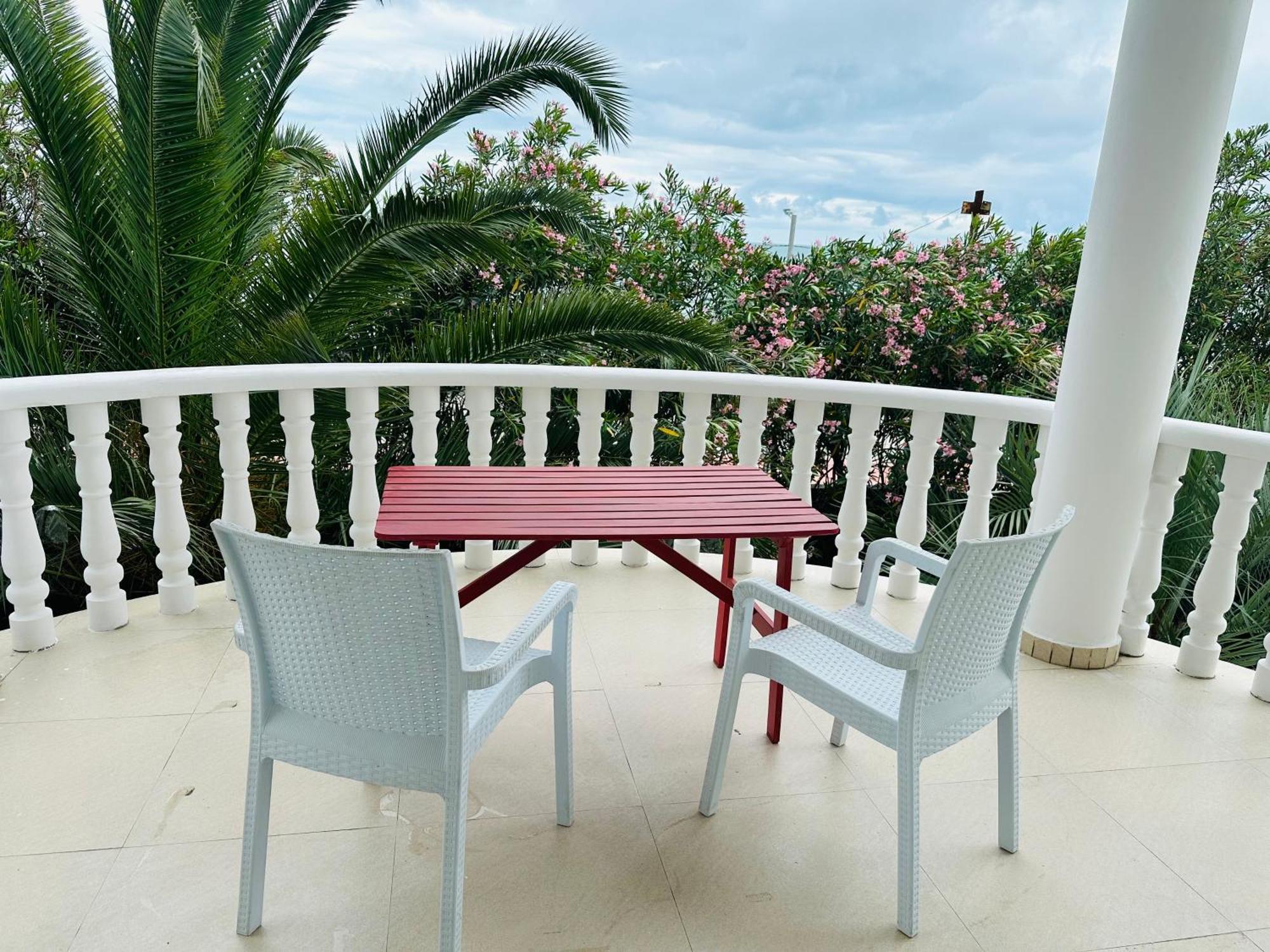 Claude Monet Beach Hotel Ureki Zewnętrze zdjęcie